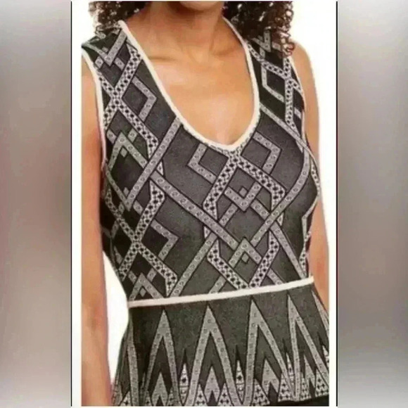 BCBGMAXAZRIA Black Combo Alonya Twill Knit Jacquard Peplum Top Size S - Picture 1 of 7